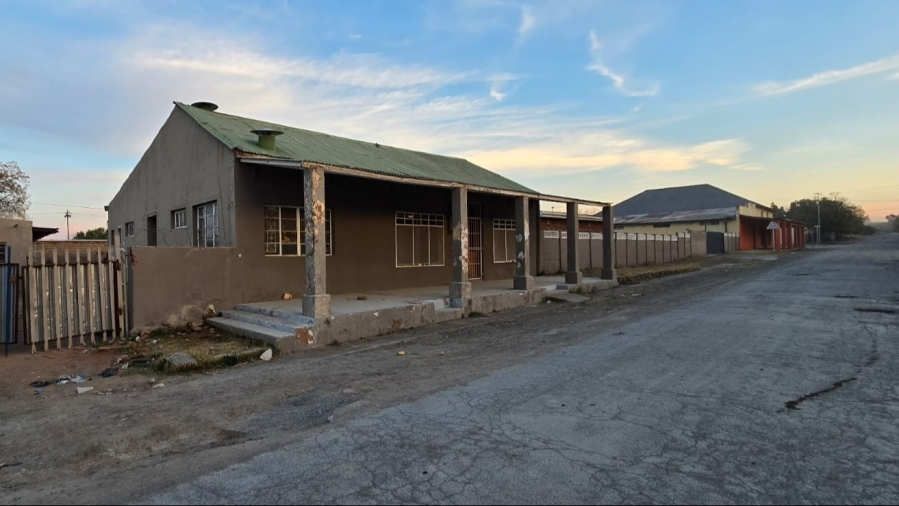 Commercial Property for Sale in Koffiefontein Free State